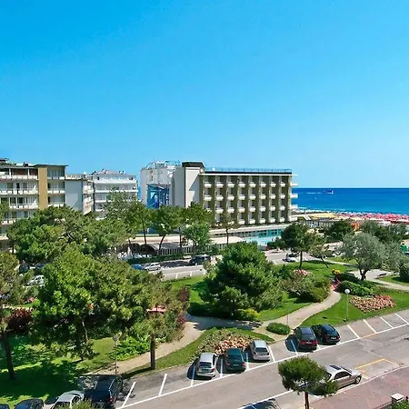 Hotel Fabilia Family