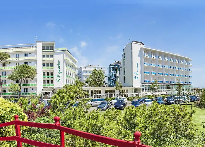 Hotel Fabilia Family 3*