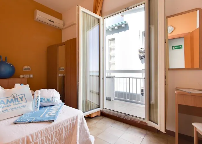 فندق Fabilia Family ميلانو ماريتيما