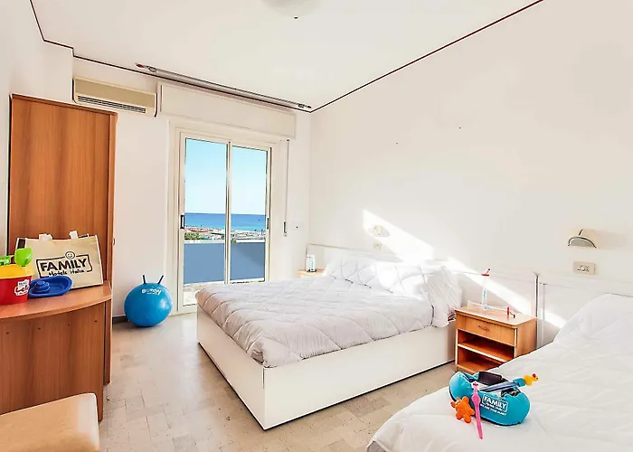 فندق Fabilia Family